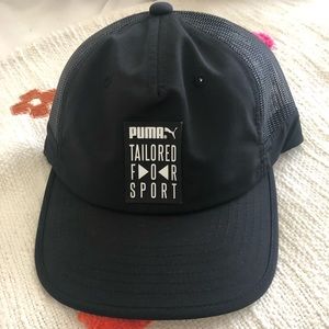 Women’s Puma Hat NWOT